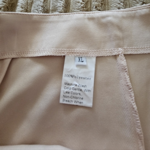 Women's Cream Shorts with Button Detail - Picture 4 of 6
